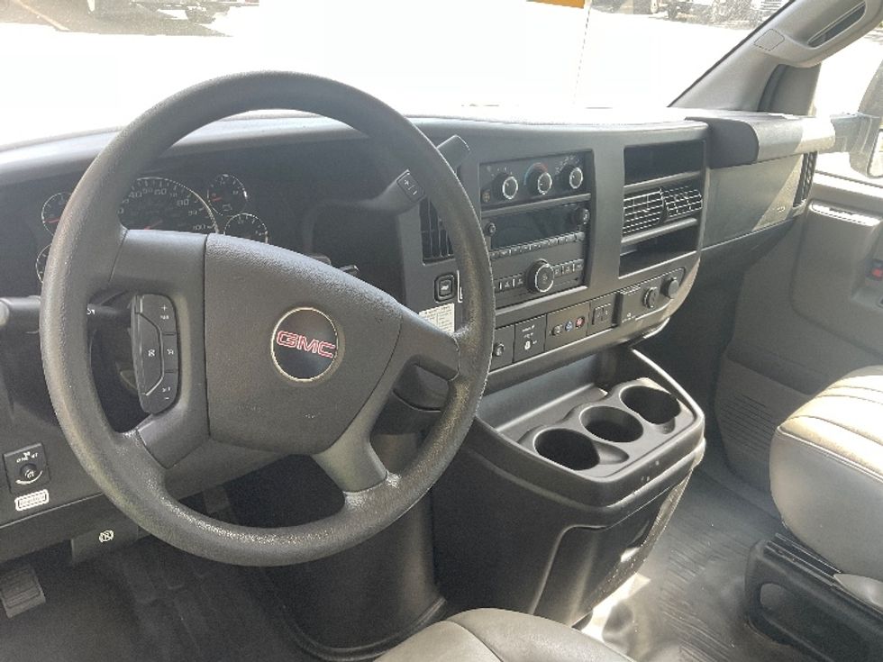 Light Duty Box Truck-Light and Medium Duty Trucks-GMC-2021-Savana G33903-Capitol Heights-MD-95,151\n\t\tmiles-$ 29,250 - Image 17