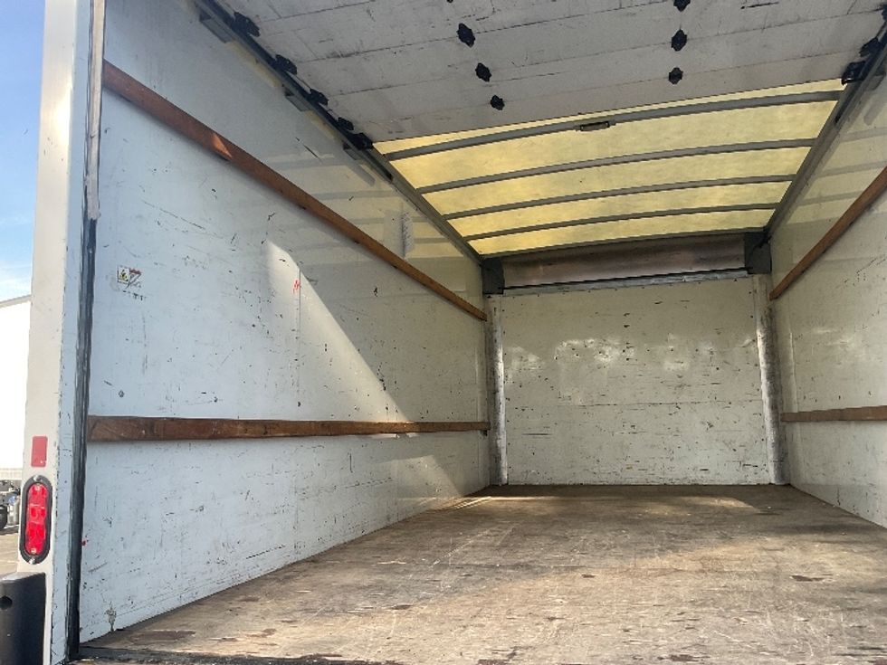 Light Duty Box Truck-Light and Medium Duty Trucks-GMC-2021-Savana G33903-Capitol Heights-MD-96,780\n\t\tmiles-$ 29,000 - Image 11