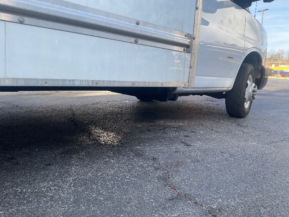 Light Duty Box Truck-Light and Medium Duty Trucks-GMC-2021-Savana G33903-Capitol Heights-MD-96,780\n\t\tmiles-$ 29,000 - Image 14