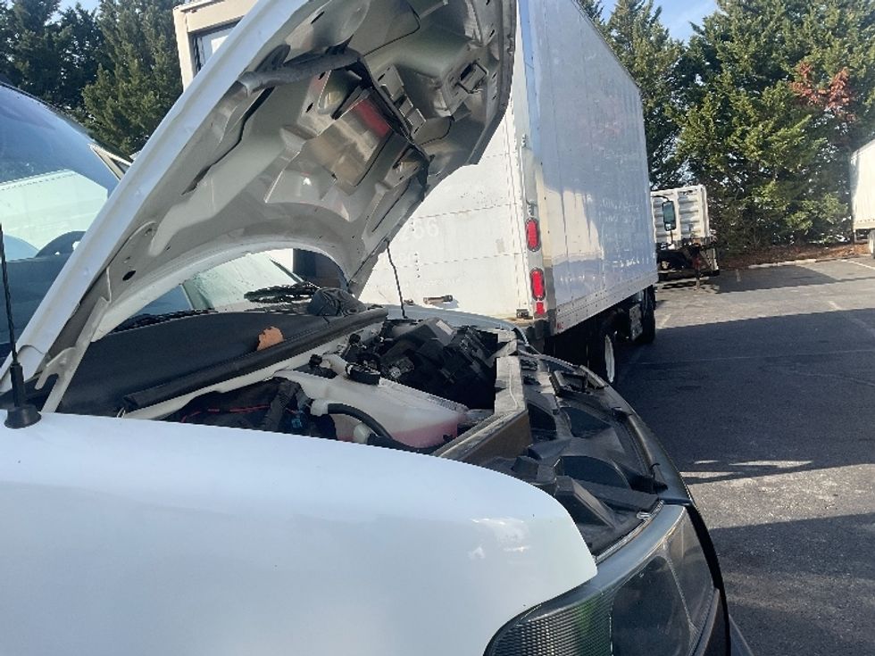 Light Duty Box Truck-Light and Medium Duty Trucks-GMC-2021-Savana G33903-Capitol Heights-MD-96,780\n\t\tmiles-$ 29,000 - Image 23