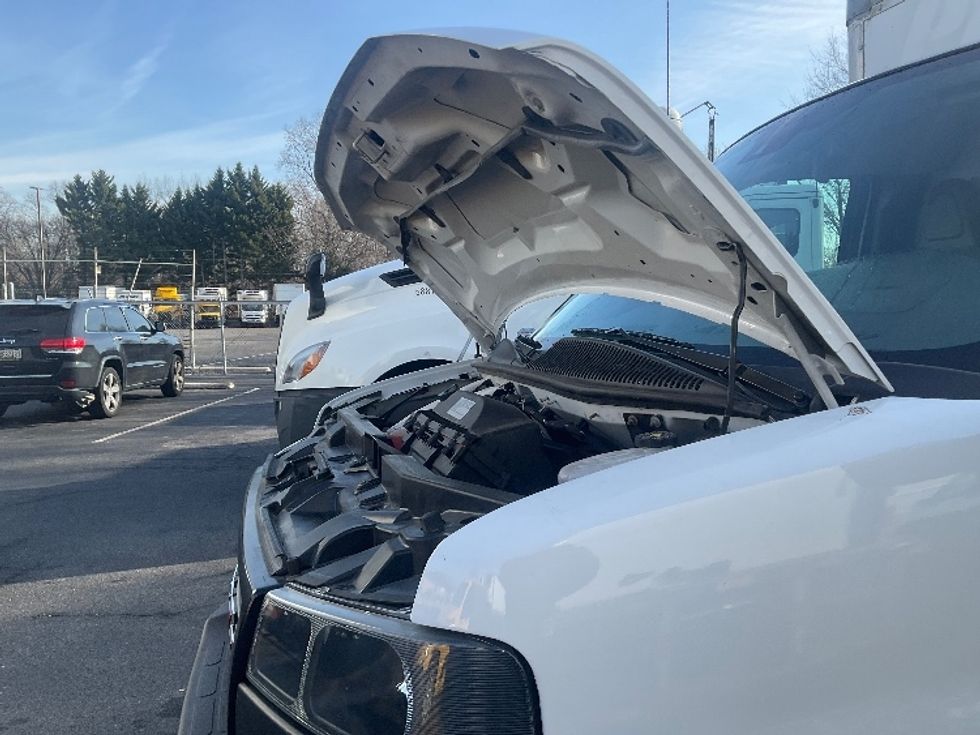 Light Duty Box Truck-Light and Medium Duty Trucks-GMC-2021-Savana G33903-Capitol Heights-MD-96,780\n\t\tmiles-$ 29,000 - Image 24