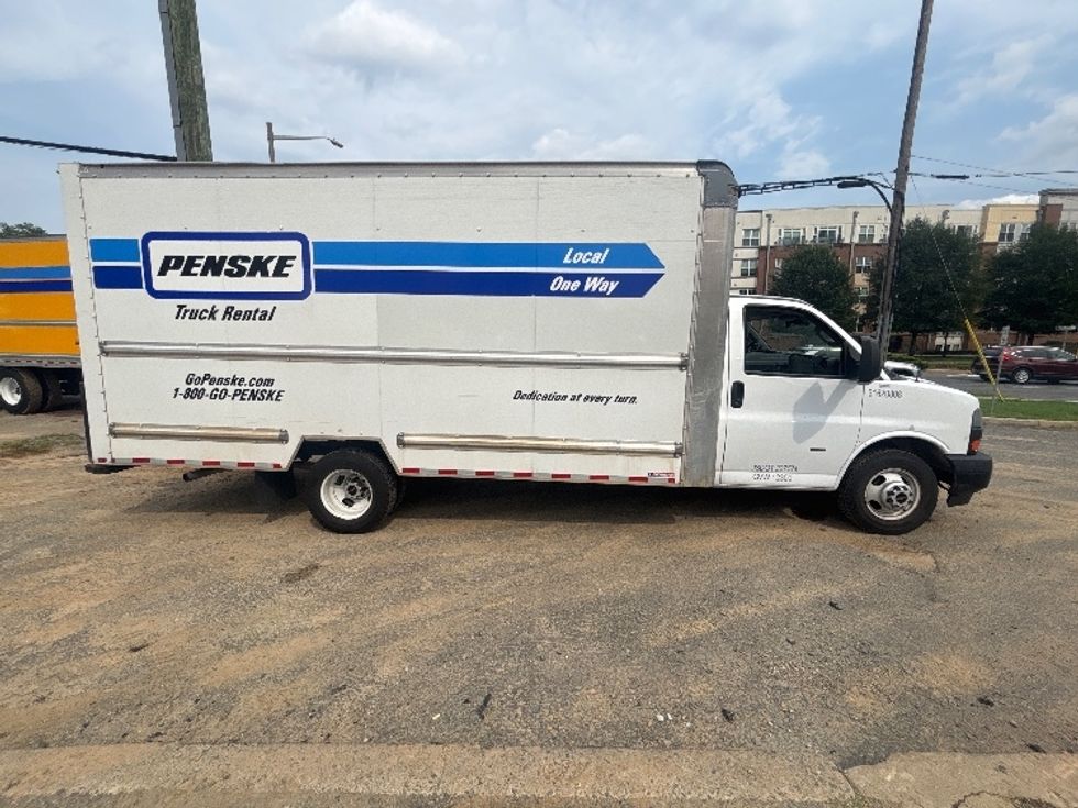 Light Duty Box Truck-Light and Medium Duty Trucks-GMC-2021-Savana G33903-Carrollton-TX-130,094\n\t\tmiles-$ 25,250 - Image 15