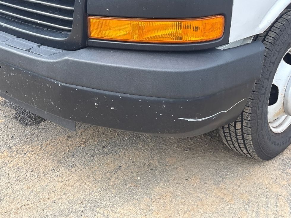 Light Duty Box Truck-Light and Medium Duty Trucks-GMC-2021-Savana G33903-Carrollton-TX-130,094\n\t\tmiles-$ 25,250 - Image 25