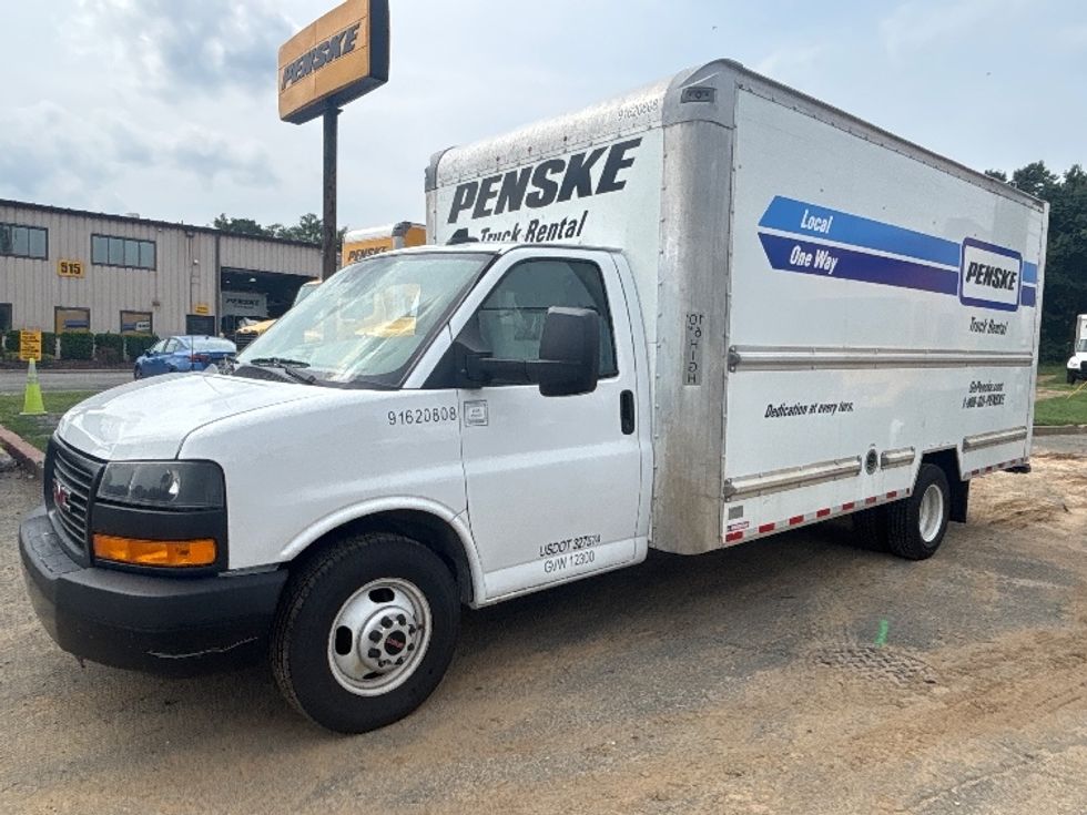 Light Duty Box Truck-Light and Medium Duty Trucks-GMC-2021-Savana G33903-Carrollton-TX-130,094\n\t\tmiles-$ 25,250 - Image 3