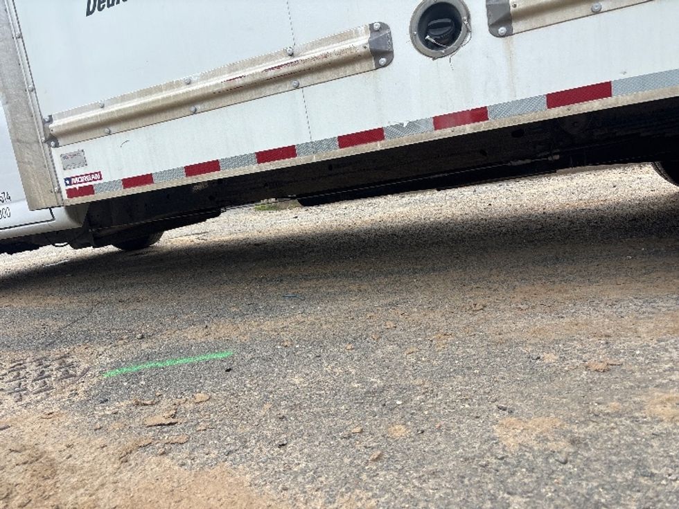 Light Duty Box Truck-Light and Medium Duty Trucks-GMC-2021-Savana G33903-Carrollton-TX-130,094\n\t\tmiles-$ 25,250 - Image 5