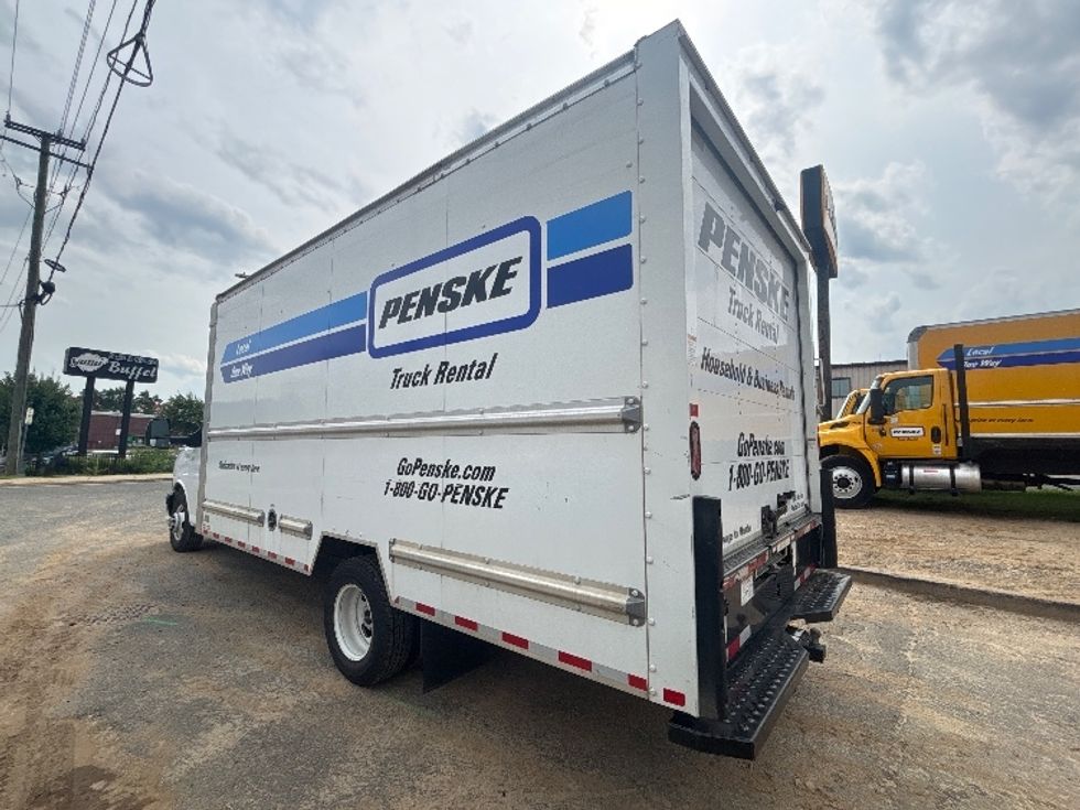 Light Duty Box Truck-Light and Medium Duty Trucks-GMC-2021-Savana G33903-Carrollton-TX-130,094\n\t\tmiles-$ 25,250 - Image 6