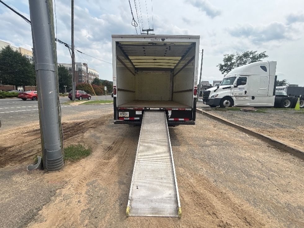 Light Duty Box Truck-Light and Medium Duty Trucks-GMC-2021-Savana G33903-Carrollton-TX-130,094\n\t\tmiles-$ 25,250 - Image 9