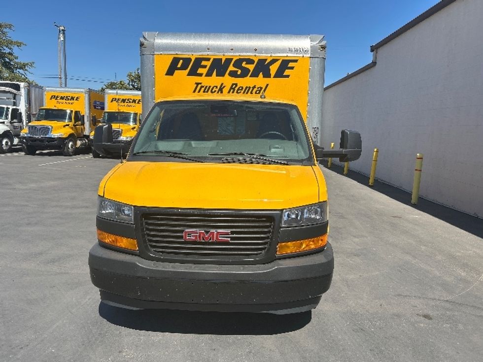 Light Duty Box Truck-Light and Medium Duty Trucks-GMC-2021-Savana G33903-Carson-CA-72,571\n\t\tmiles-$ 30,250 - Image 2