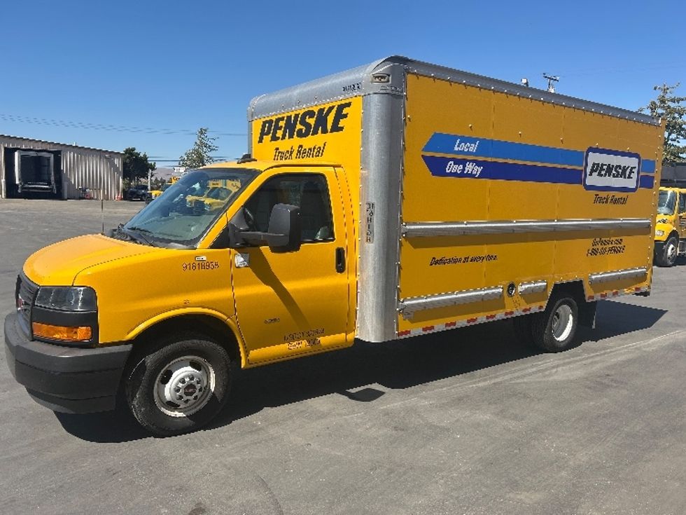 Light Duty Box Truck-Light and Medium Duty Trucks-GMC-2021-Savana G33903-Carson-CA-72,571\n\t\tmiles-$ 30,250 - Image 4