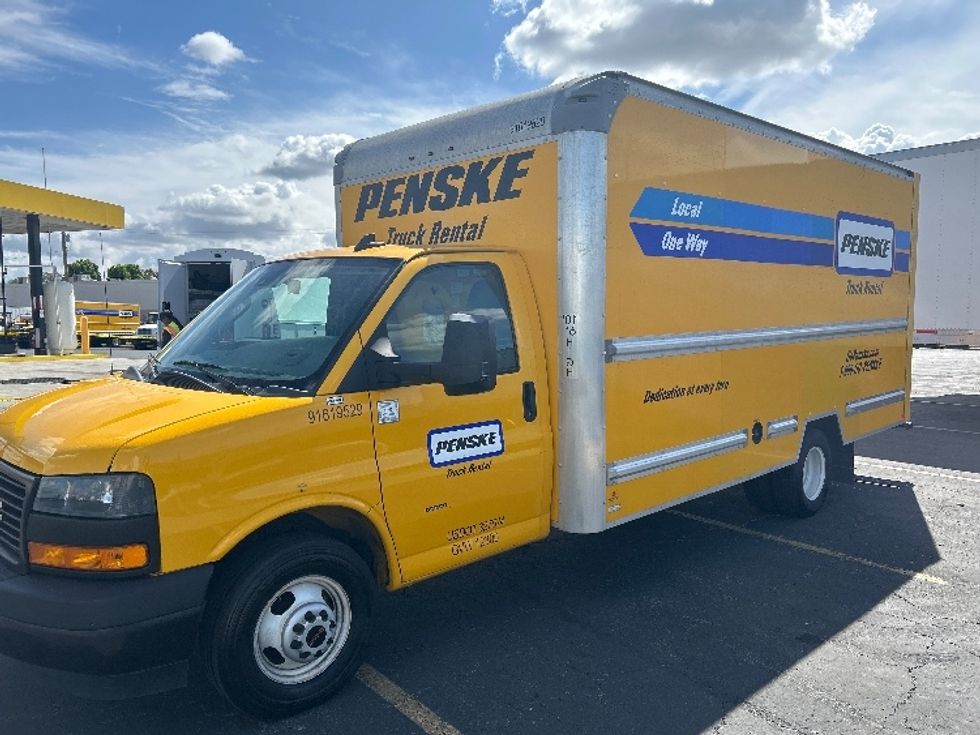 Light Duty Box Truck-Light and Medium Duty Trucks-GMC-2021-Savana G33903-Carson-CA-73,553\n\t\tmiles-$ 29,250 - Image 1