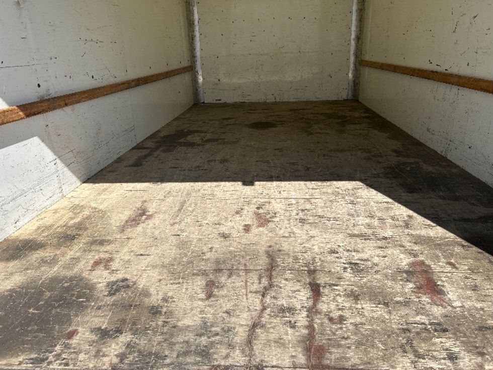 Light Duty Box Truck-Light and Medium Duty Trucks-GMC-2021-Savana G33903-Carson-CA-73,553\n\t\tmiles-$ 29,250 - Image 10