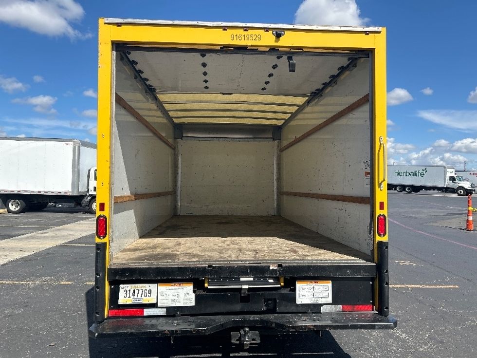 Light Duty Box Truck-Light and Medium Duty Trucks-GMC-2021-Savana G33903-Carson-CA-73,553\n\t\tmiles-$ 29,250 - Image 11