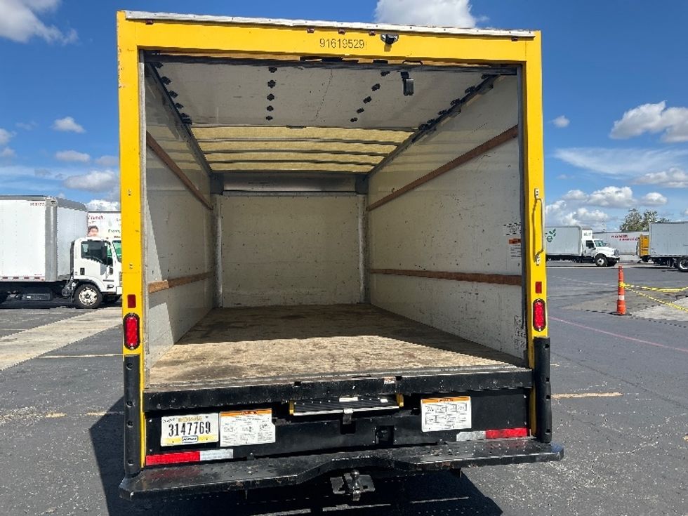 Light Duty Box Truck-Light and Medium Duty Trucks-GMC-2021-Savana G33903-Carson-CA-73,553\n\t\tmiles-$ 29,250 - Image 14