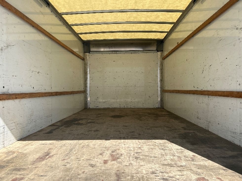 Light Duty Box Truck-Light and Medium Duty Trucks-GMC-2021-Savana G33903-Carson-CA-73,553\n\t\tmiles-$ 29,250 - Image 9