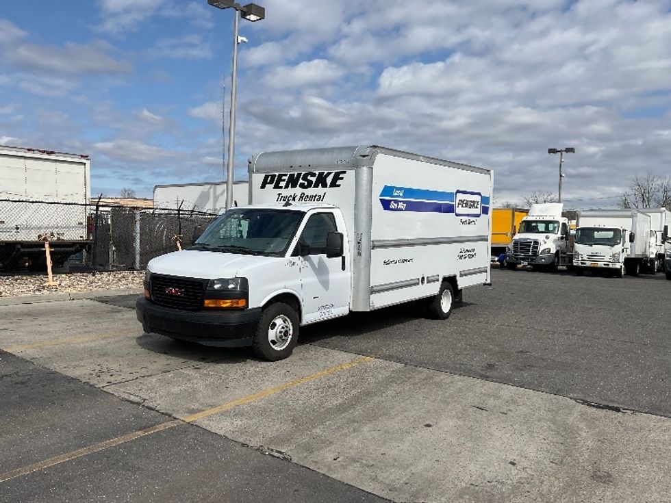 Light Duty Box Truck-Light and Medium Duty Trucks-GMC-2021-Savana G33903-Central Islip-NY-105,619\n\t\tmiles-$ 31,000 - Image 3