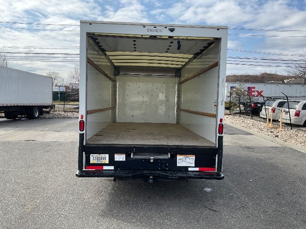 Light Duty Box Truck-Light and Medium Duty Trucks-GMC-2021-Savana G33903-Central Islip-NY-105,619\n\t\tmiles-$ 31,000 - Image 8