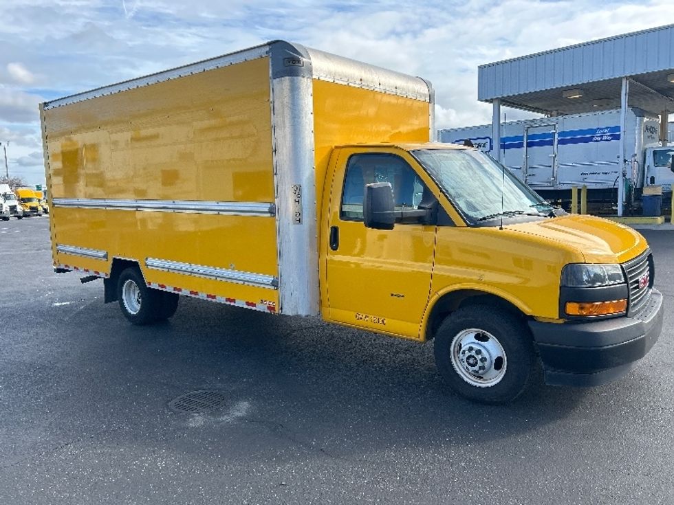 Light Duty Box Truck-Light and Medium Duty Trucks-GMC-2021-Savana G33903-Ceres-CA-123,974\n\t\tmiles-$ 24,750 - Image 1