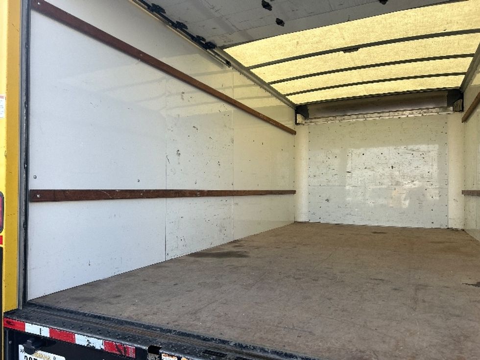 Light Duty Box Truck-Light and Medium Duty Trucks-GMC-2021-Savana G33903-Ceres-CA-123,974\n\t\tmiles-$ 24,750 - Image 11