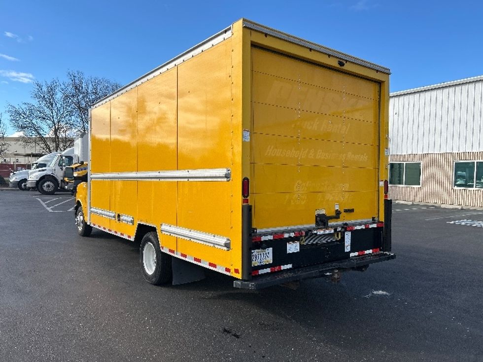Light Duty Box Truck-Light and Medium Duty Trucks-GMC-2021-Savana G33903-Ceres-CA-123,974\n\t\tmiles-$ 24,750 - Image 5