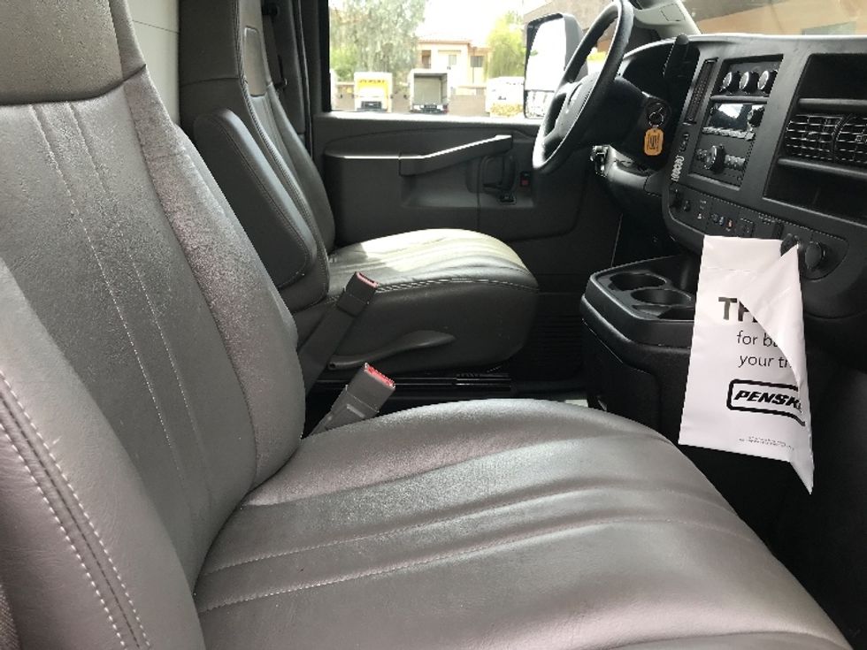 Light Duty Box Truck-Light and Medium Duty Trucks-GMC-2021-Savana G33903-Chandler-AZ-54,010\n\t\tmiles-$ 35,000 - Image 22
