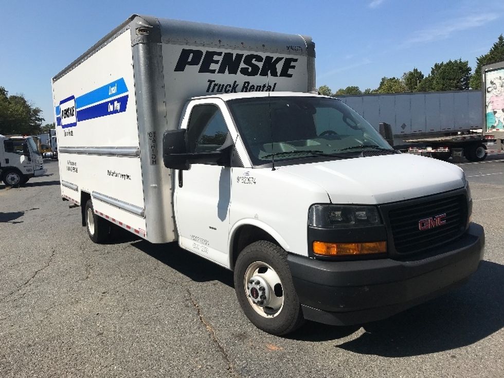 Light Duty Box Truck-Light and Medium Duty Trucks-GMC-2021-Savana G33903-Charlotte-NC-104,253\n\t\tmiles-$ 30,500 - Image 1