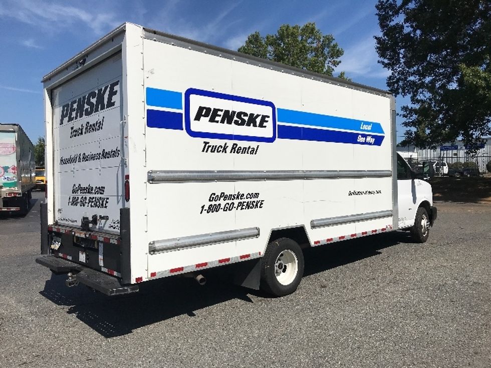 Light Duty Box Truck-Light and Medium Duty Trucks-GMC-2021-Savana G33903-Charlotte-NC-104,253\n\t\tmiles-$ 30,500 - Image 12