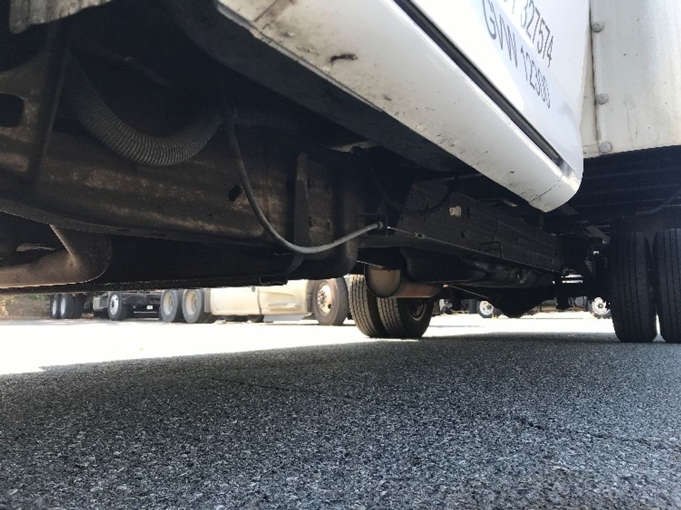 Light Duty Box Truck-Light and Medium Duty Trucks-GMC-2021-Savana G33903-Charlotte-NC-104,253\n\t\tmiles-$ 30,500 - Image 5