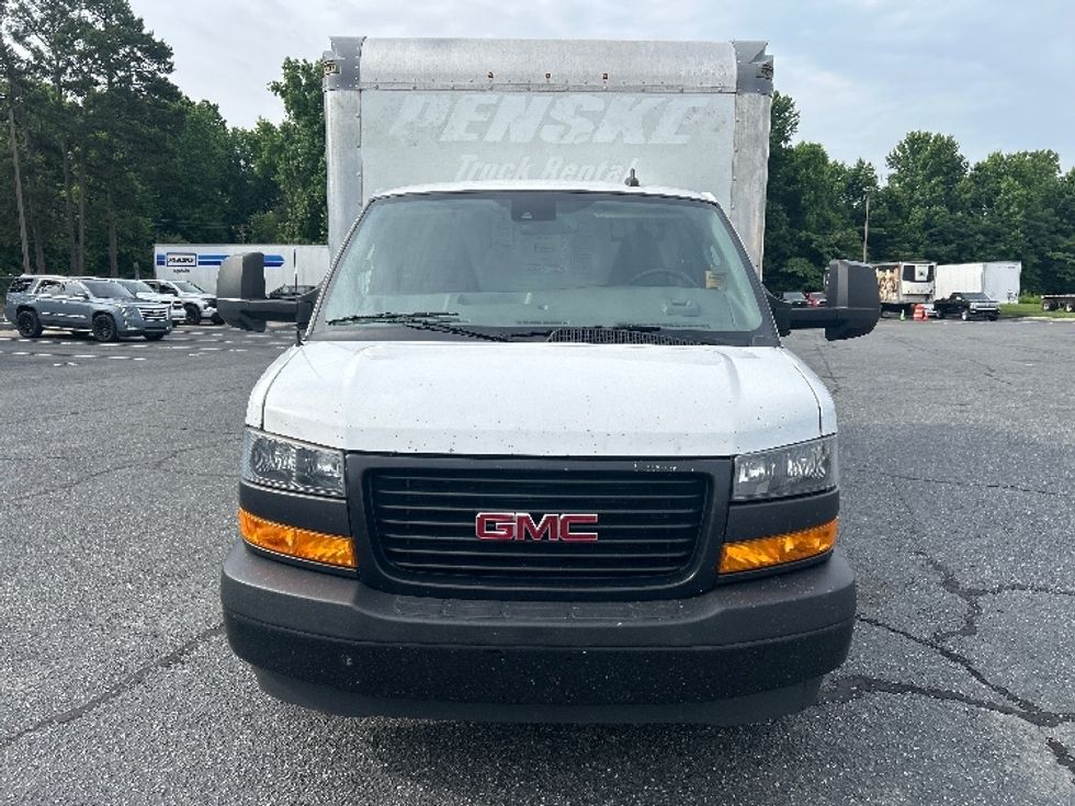 Light Duty Box Truck-Light and Medium Duty Trucks-GMC-2021-Savana G33903-Charlotte-NC-106,519\n\t\tmiles-$ 29,250 - Image 2