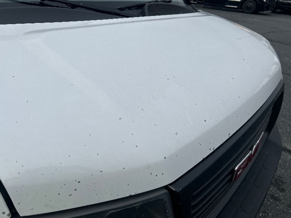 Light Duty Box Truck-Light and Medium Duty Trucks-GMC-2021-Savana G33903-Charlotte-NC-106,519\n\t\tmiles-$ 29,250 - Image 26