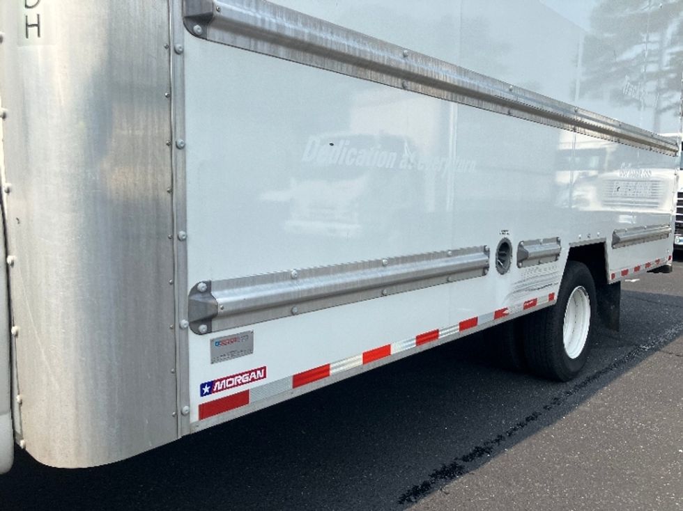 Light Duty Box Truck-Light and Medium Duty Trucks-GMC-2021-Savana G33903-Charlotte-NC-106,519\n\t\tmiles-$ 29,250 - Image 5