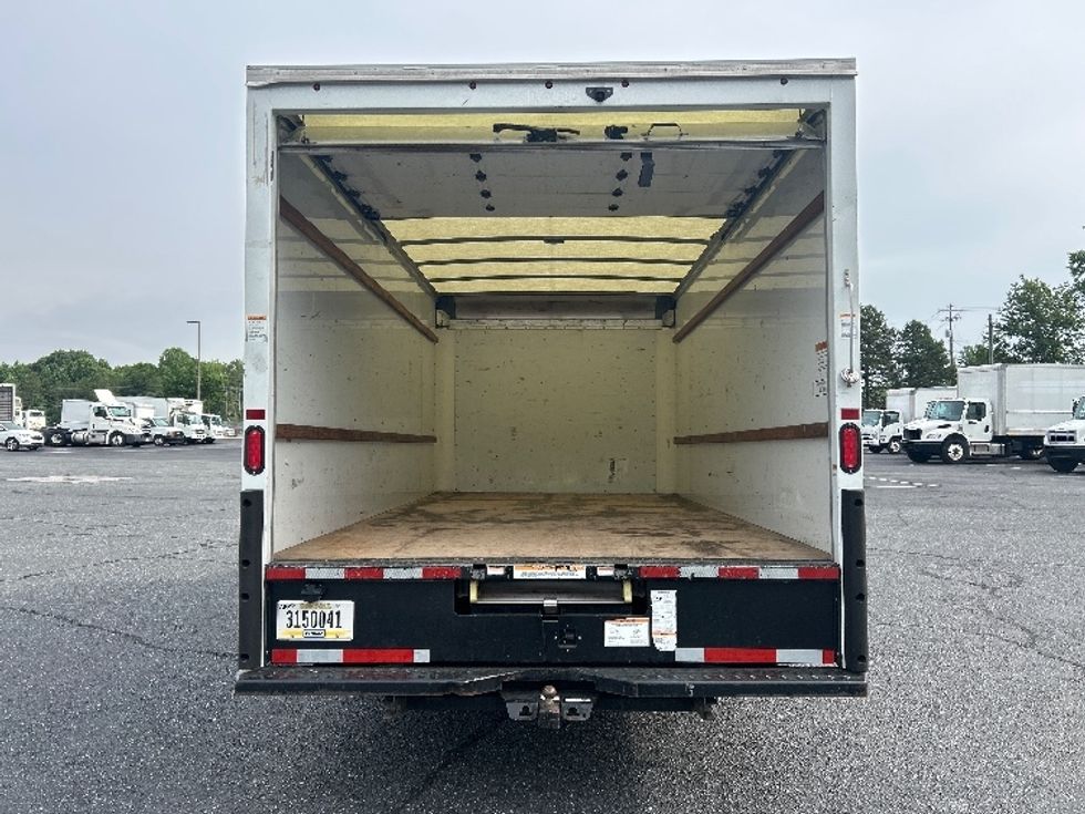 Light Duty Box Truck-Light and Medium Duty Trucks-GMC-2021-Savana G33903-Charlotte-NC-106,519\n\t\tmiles-$ 29,250 - Image 8