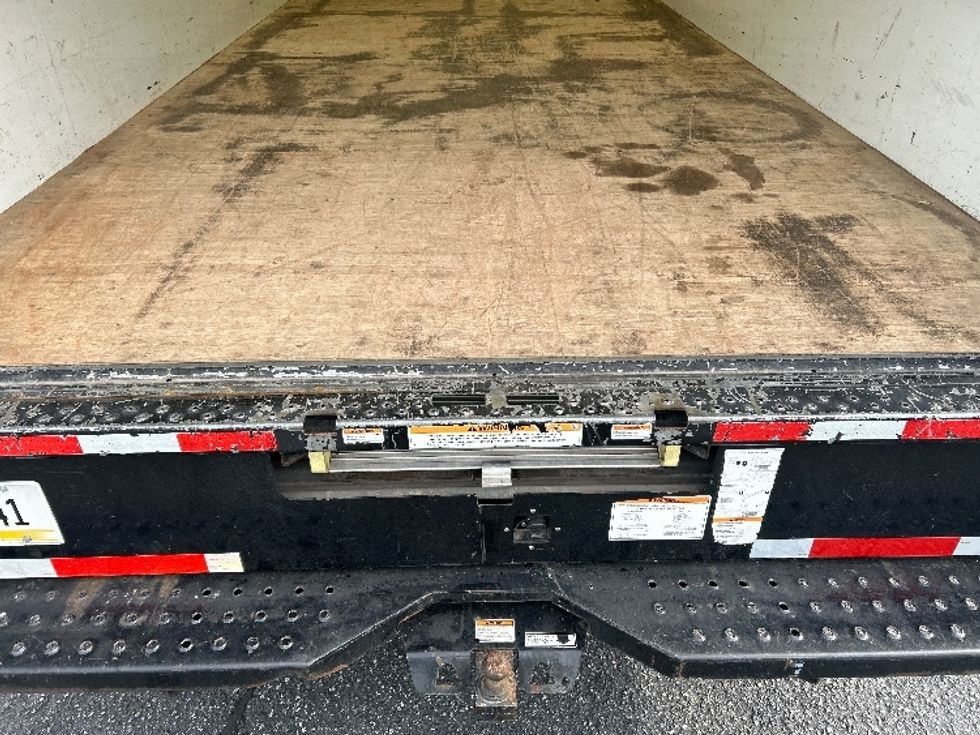 Light Duty Box Truck-Light and Medium Duty Trucks-GMC-2021-Savana G33903-Charlotte-NC-106,519\n\t\tmiles-$ 29,250 - Image 9