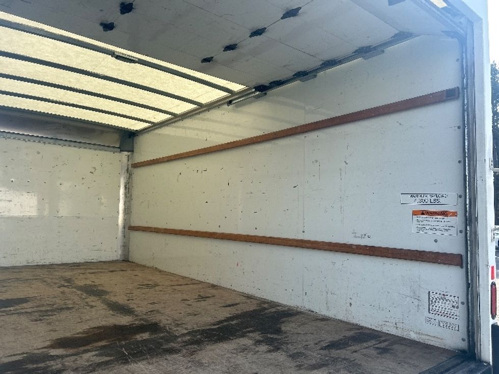 Light Duty Box Truck-Light and Medium Duty Trucks-GMC-2021-Savana G33903-Charlotte-NC-107,995\n\t\tmiles-$ 32,000 - Image 12