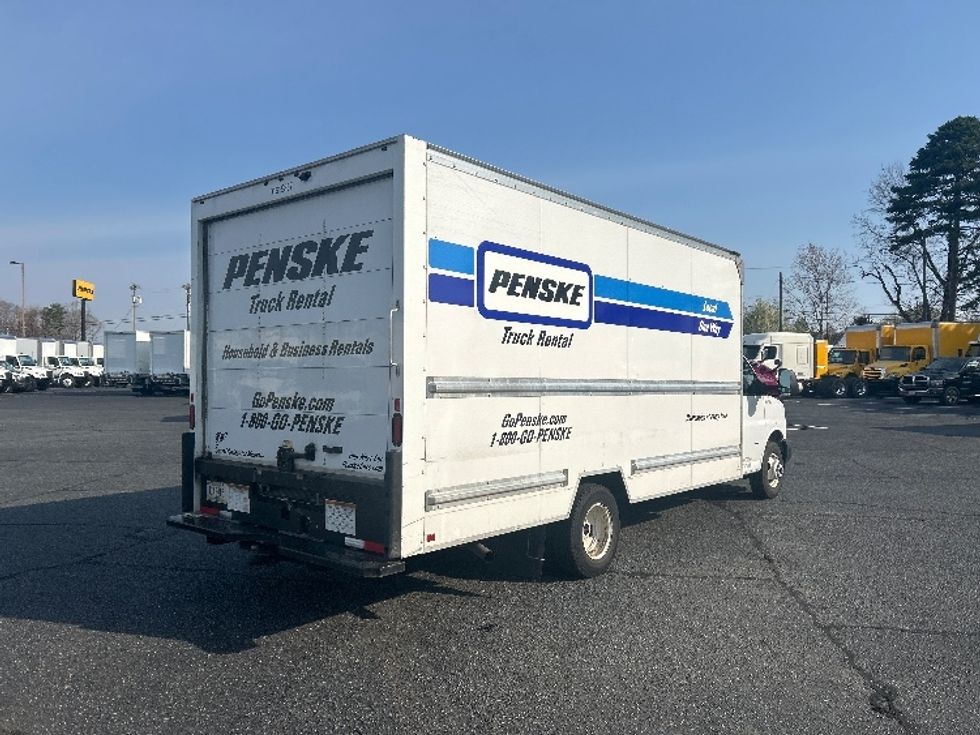 Light Duty Box Truck-Light and Medium Duty Trucks-GMC-2021-Savana G33903-Charlotte-NC-107,995\n\t\tmiles-$ 32,000 - Image 13