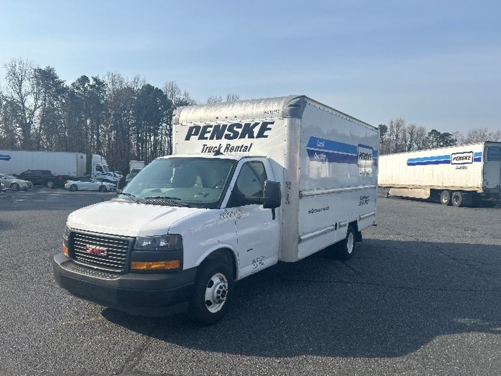 Light Duty Box Truck-Light and Medium Duty Trucks-GMC-2021-Savana G33903-Charlotte-NC-107,995\n\t\tmiles-$ 32,000 - Image 3