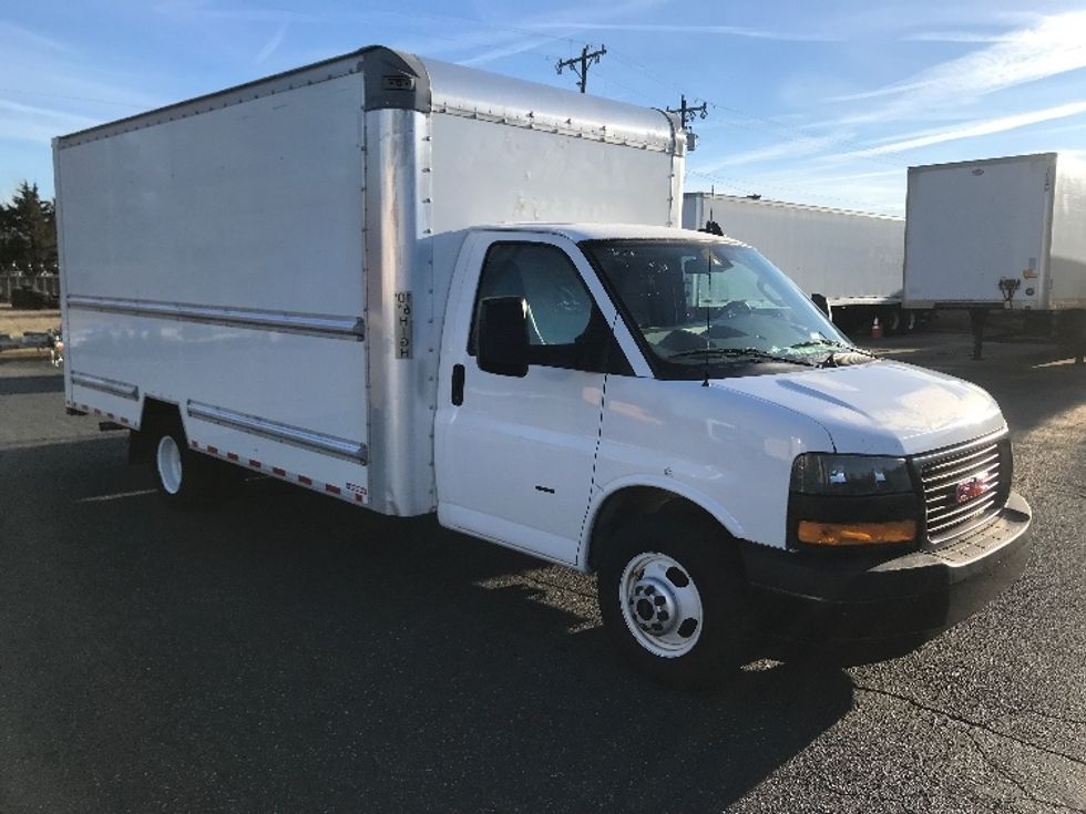 Light Duty Box Truck-Light and Medium Duty Trucks-GMC-2021-Savana G33903-Charlotte-NC-109,640\n\t\tmiles-$ 30,000 - Image 1