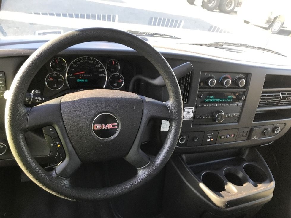 Light Duty Box Truck-Light and Medium Duty Trucks-GMC-2021-Savana G33903-Charlotte-NC-109,640\n\t\tmiles-$ 30,000 - Image 18