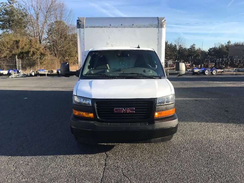 Light Duty Box Truck-Light and Medium Duty Trucks-GMC-2021-Savana G33903-Charlotte-NC-109,640\n\t\tmiles-$ 30,000 - Image 2