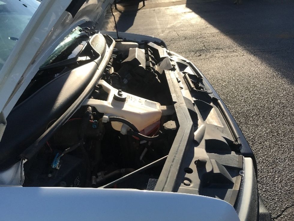 Light Duty Box Truck-Light and Medium Duty Trucks-GMC-2021-Savana G33903-Charlotte-NC-109,640\n\t\tmiles-$ 30,000 - Image 23