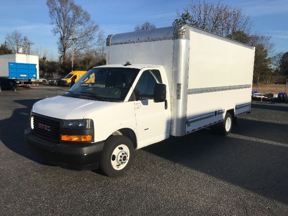Light Duty Box Truck-Light and Medium Duty Trucks-GMC-2021-Savana G33903-Charlotte-NC-109,640\n\t\tmiles-$ 30,000 - Image 3