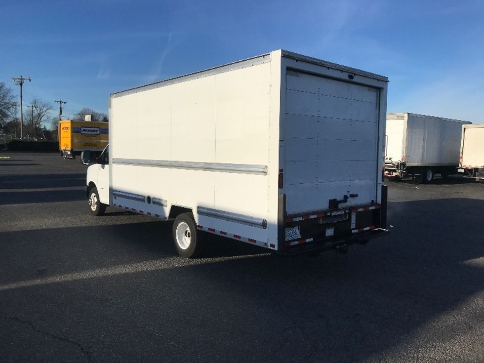 Light Duty Box Truck-Light and Medium Duty Trucks-GMC-2021-Savana G33903-Charlotte-NC-109,640\n\t\tmiles-$ 30,000 - Image 6