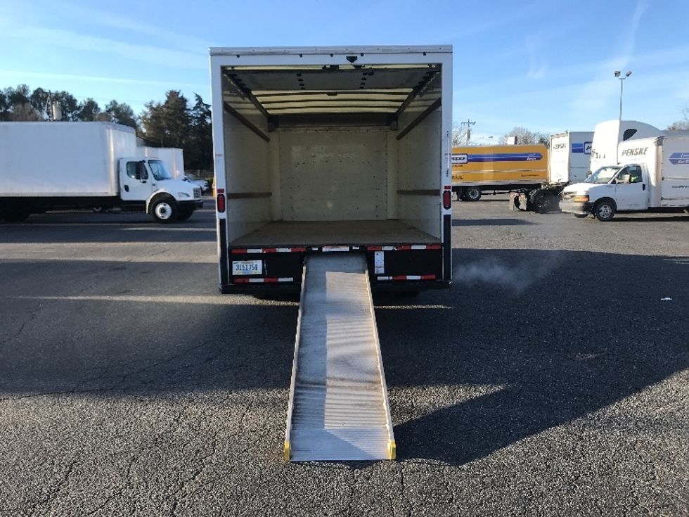 Light Duty Box Truck-Light and Medium Duty Trucks-GMC-2021-Savana G33903-Charlotte-NC-109,640\n\t\tmiles-$ 30,000 - Image 9