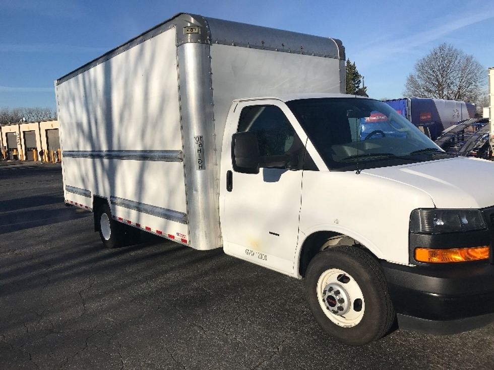Light Duty Box Truck-Light and Medium Duty Trucks-GMC-2021-Savana G33903-Charlotte-NC-110,468\n\t\tmiles-$ 30,000 - Image 1