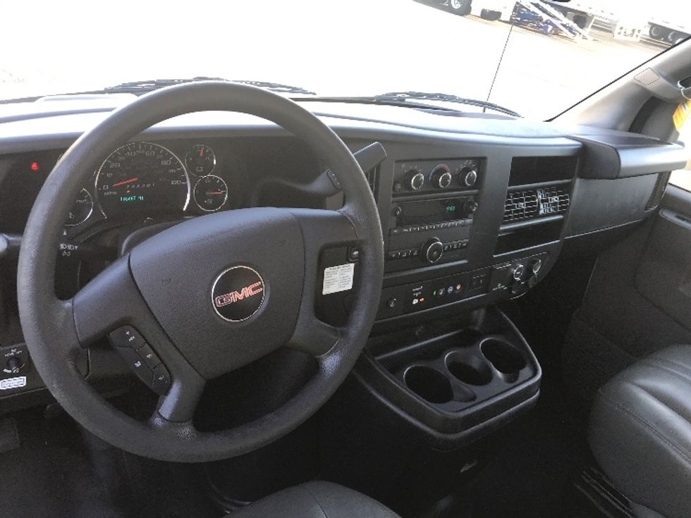 Light Duty Box Truck-Light and Medium Duty Trucks-GMC-2021-Savana G33903-Charlotte-NC-110,468\n\t\tmiles-$ 30,000 - Image 17