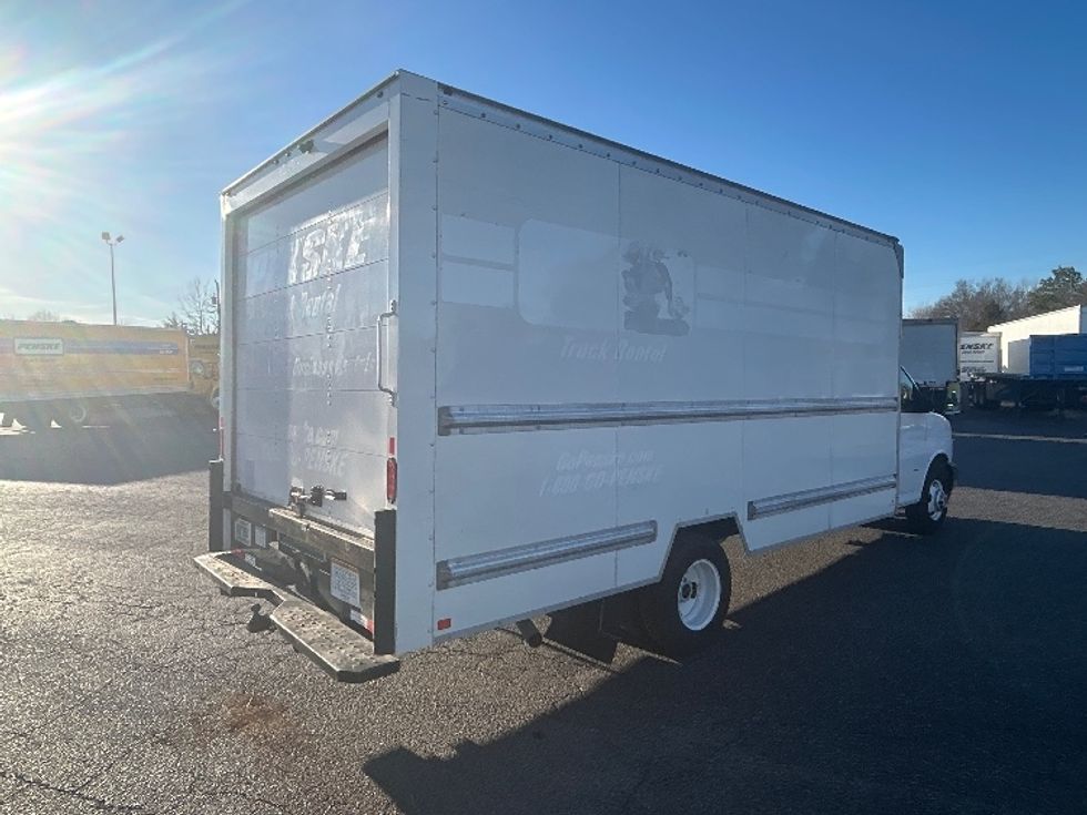 Light Duty Box Truck-Light and Medium Duty Trucks-GMC-2021-Savana G33903-Charlotte-NC-110,947\n\t\tmiles-$ 30,000 - Image 13