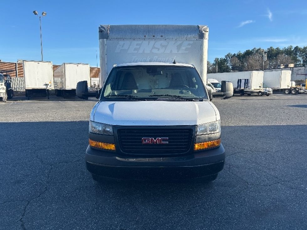 Light Duty Box Truck-Light and Medium Duty Trucks-GMC-2021-Savana G33903-Charlotte-NC-110,947\n\t\tmiles-$ 30,000 - Image 2