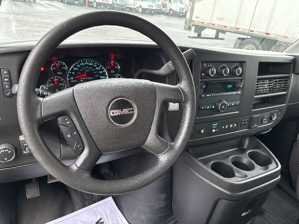 Light Duty Box Truck-Light and Medium Duty Trucks-GMC-2021-Savana G33903-Charlotte-NC-143,401\n\t\tmiles-$ 25,500 - Image 15