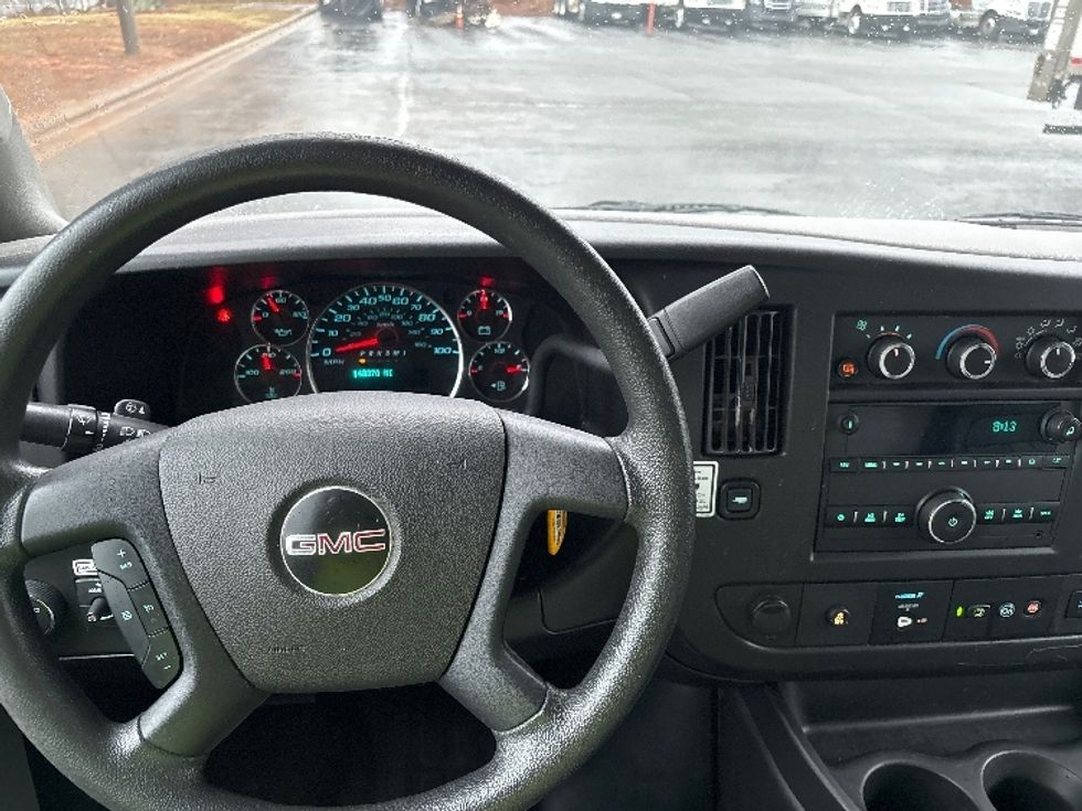 Light Duty Box Truck-Light and Medium Duty Trucks-GMC-2021-Savana G33903-Charlotte-NC-143,401\n\t\tmiles-$ 25,500 - Image 16