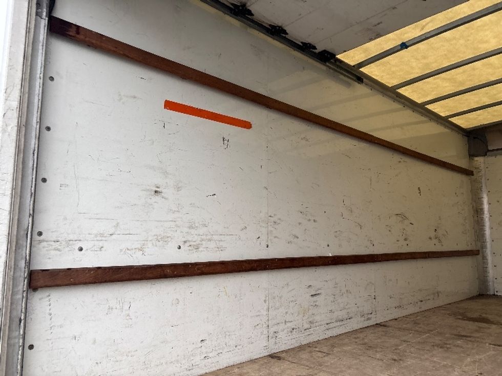 Light Duty Box Truck-Light and Medium Duty Trucks-GMC-2021-Savana G33903-Charlotte-NC-143,401\n\t\tmiles-$ 25,500 - Image 9