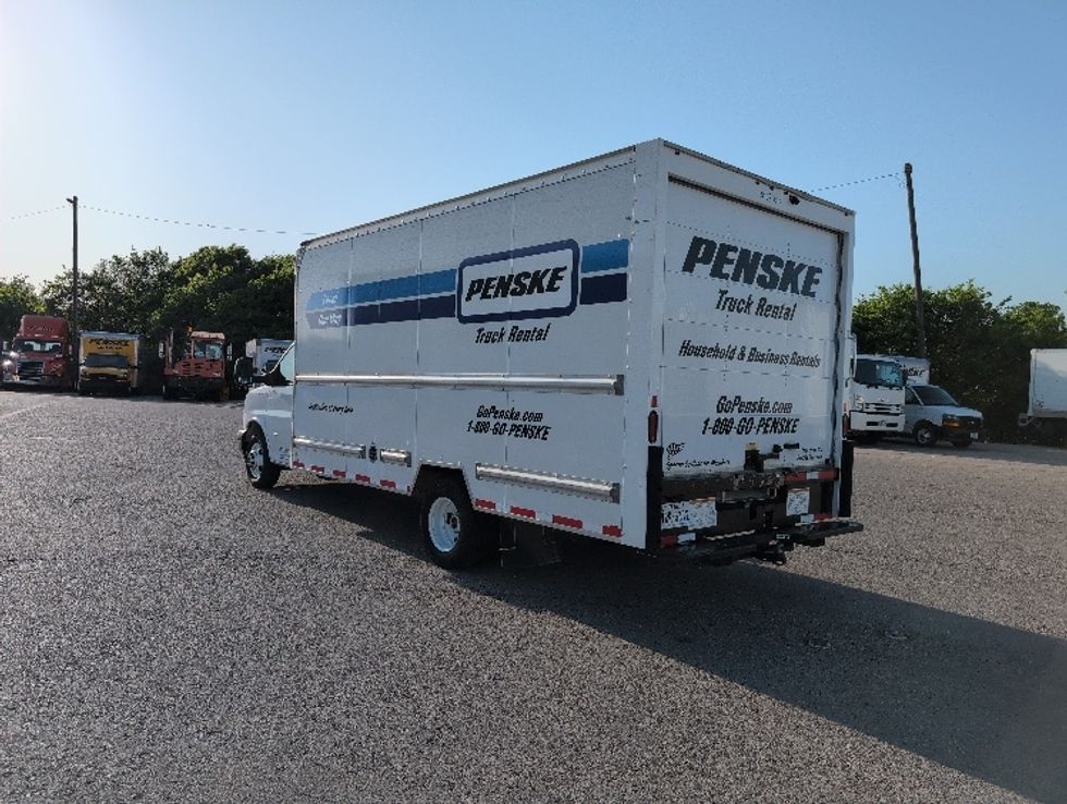 Light Duty Box Truck-Light and Medium Duty Trucks-GMC-2021-Savana G33903-Charlotte-NC-87,560\n\t\tmiles-$ 32,750 - Image 6